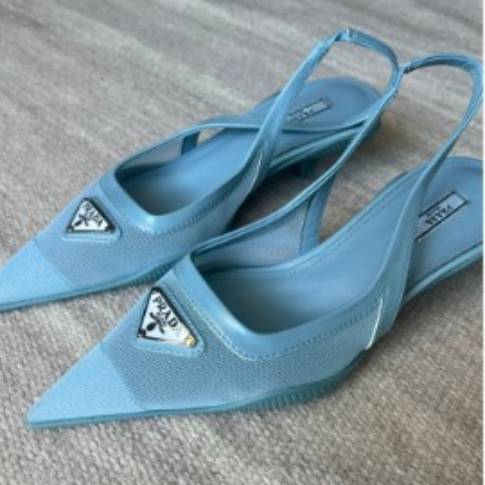 Prada New Style High Heel Shoes Gentle Covered Toe Heel Sandals Women